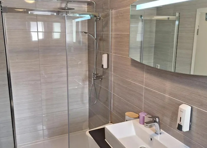 דירה Mimi חוואר