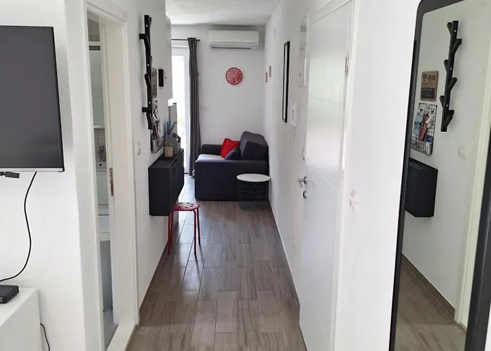 דירה Mimi חוואר