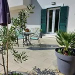 Mimi Apartment Hvar Town