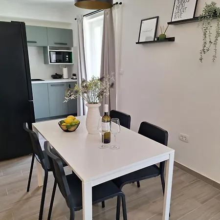 Mimi Apartman *