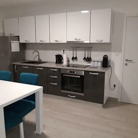 Mimi Apartman *